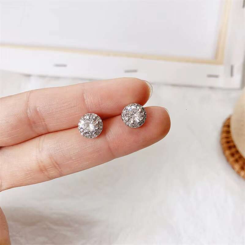 New Engagement 925 Sterling Silver Moissanite Stud Earrings for Women Original Moissanite Jewelry