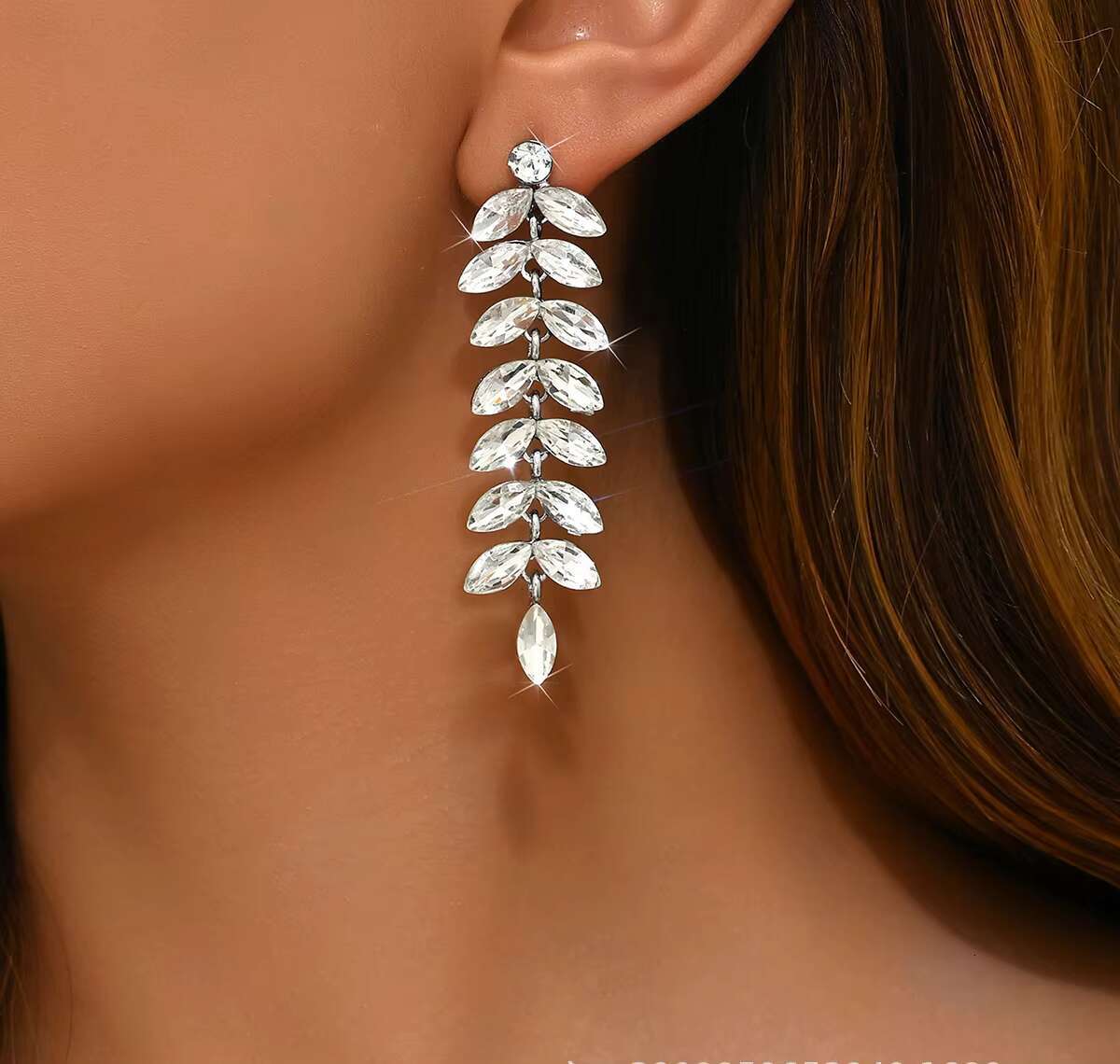 European American Summer Trendy Fashion Dangle Earrings Luxurious Wedding Performance Shiny Alloy Crystal New Host Collection