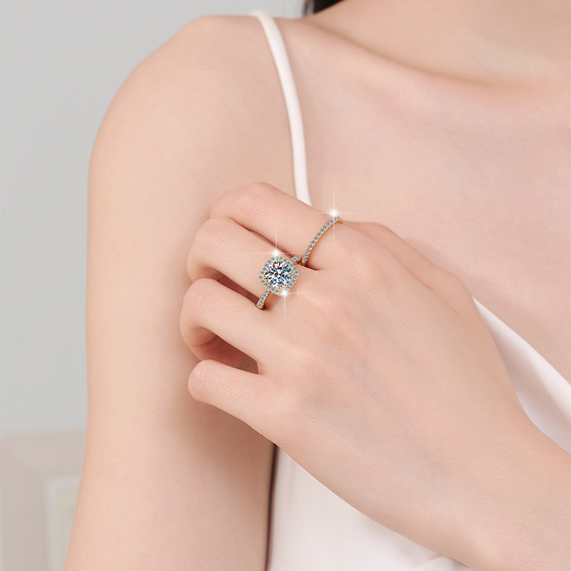 Elegant Moissanite Diamond Ring in S925 Sterling Silver with 18K Gold Plating, Perfect for Engagements, Weddings, and Special Occasions, Cross-Border 