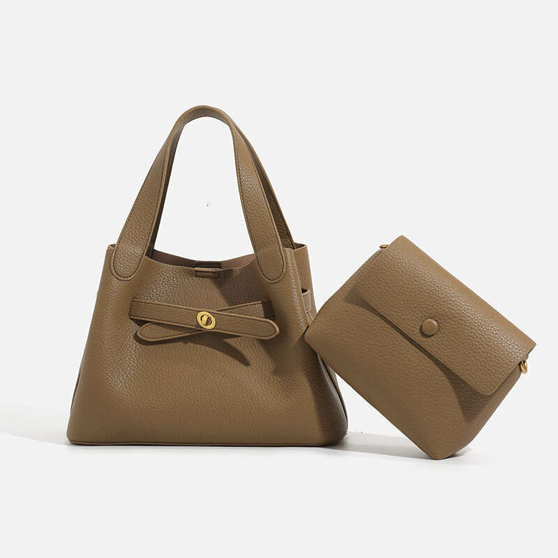 High-end Niche Fashion Bucket for Women 2024 Autumn Winter New Versatile Commuter Shoulder Crossbody Tote Bag