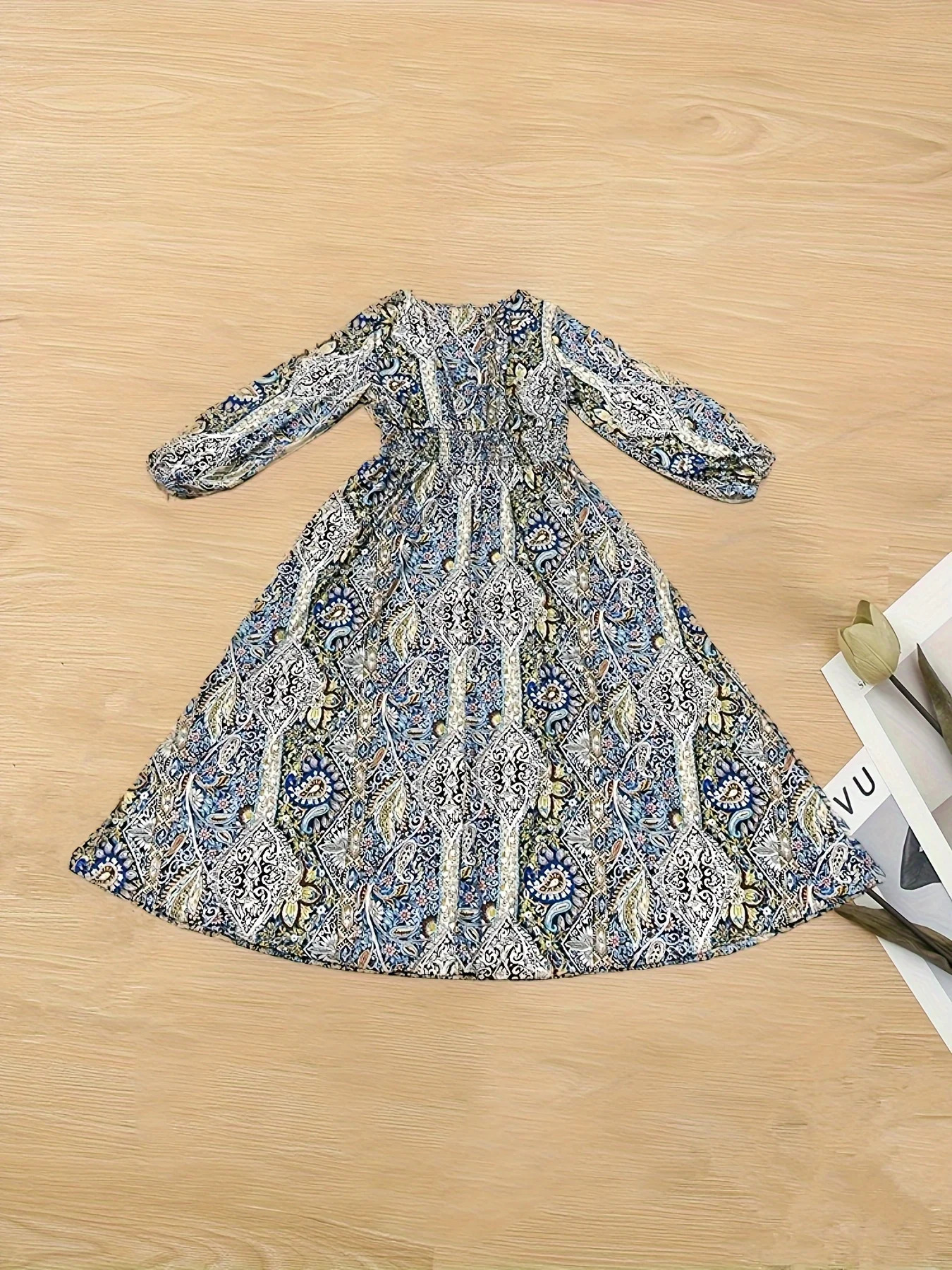 Plus size crossborder European and American autumn sexy Vneck bohemian long sleeve dress 250526