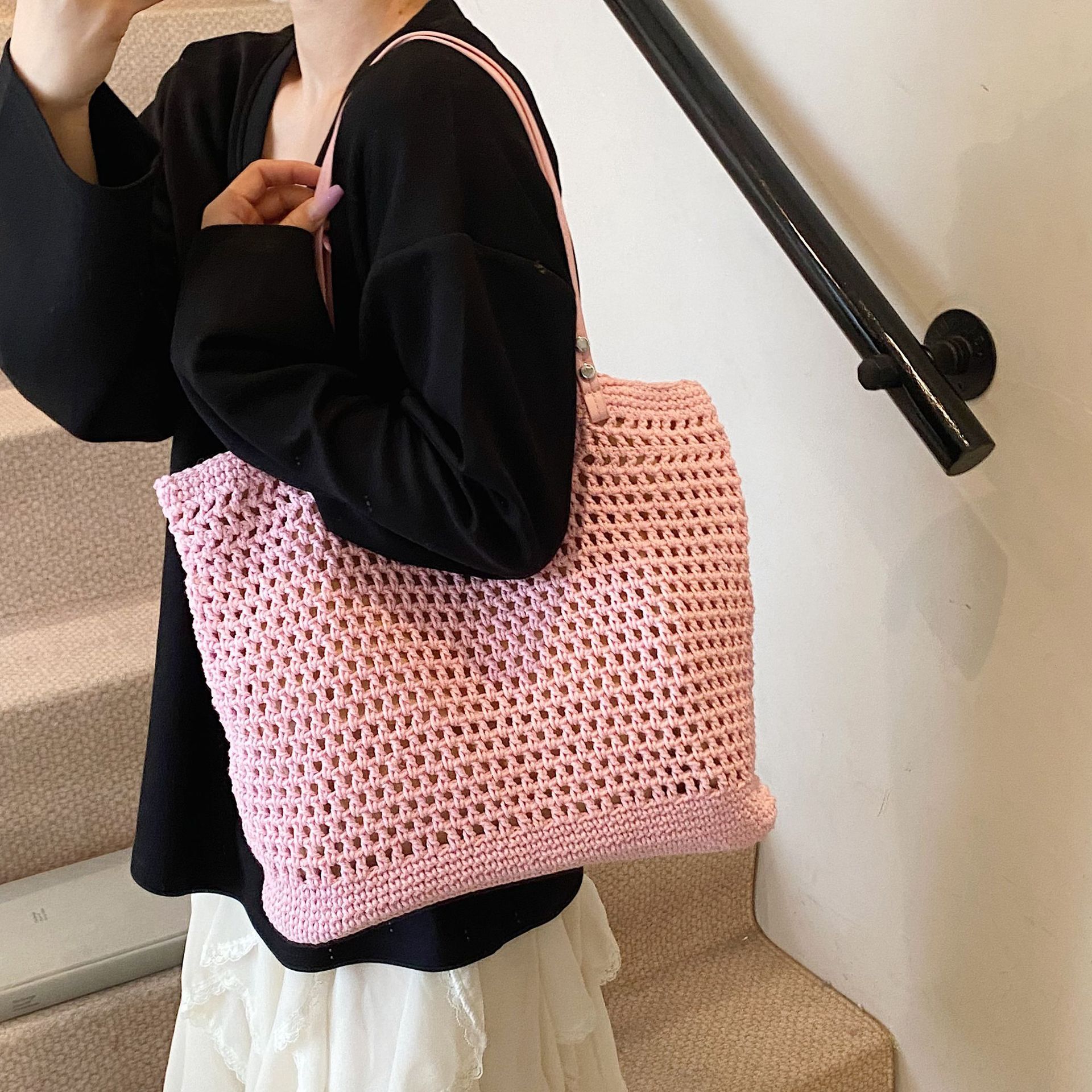 designer Casual Hollow Out Single Shoulder Cotton Woven Bag New Lazy Style Handheld Straw Bag Beach Vacation Beach Bag Women's Bag