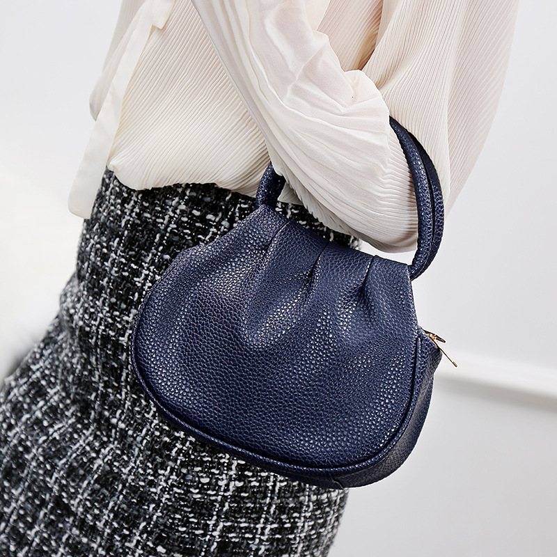 New Style Free Delivery Designer Bag Handheld Small Round Bag New Small Bag Women's Fashion Handheld Bag Outdoor Coin Purse Phone Bag New Free De