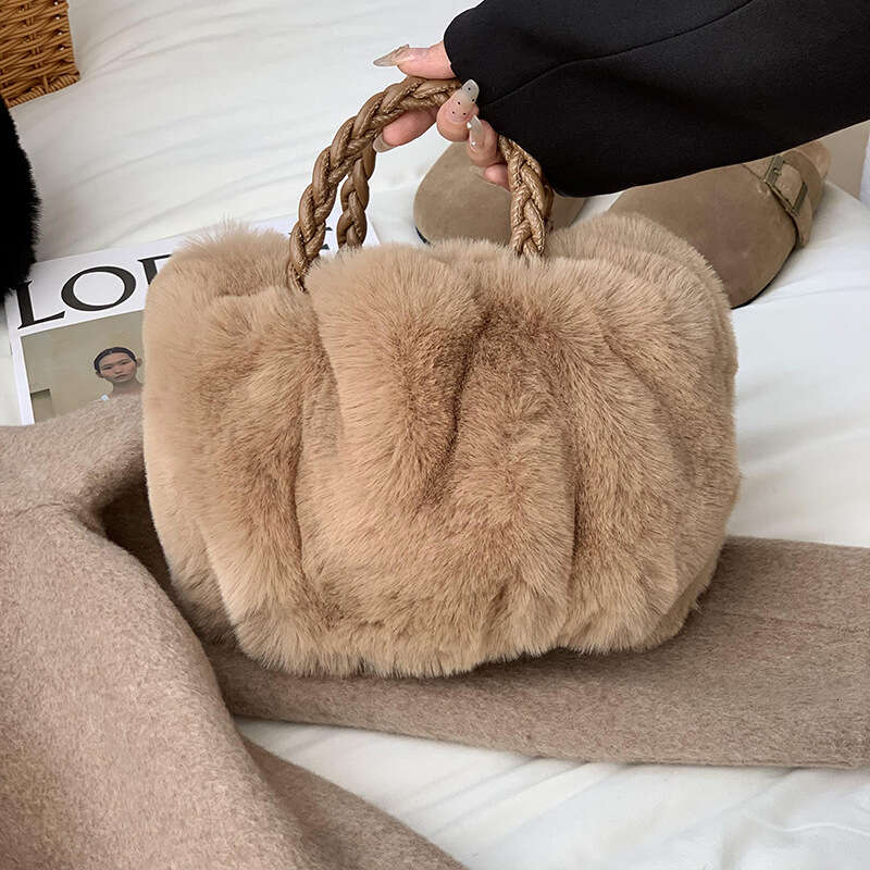Small Square Women's New High-end Feel Autumn Winter Versatile Plush Woven Handbag Underarm Bag