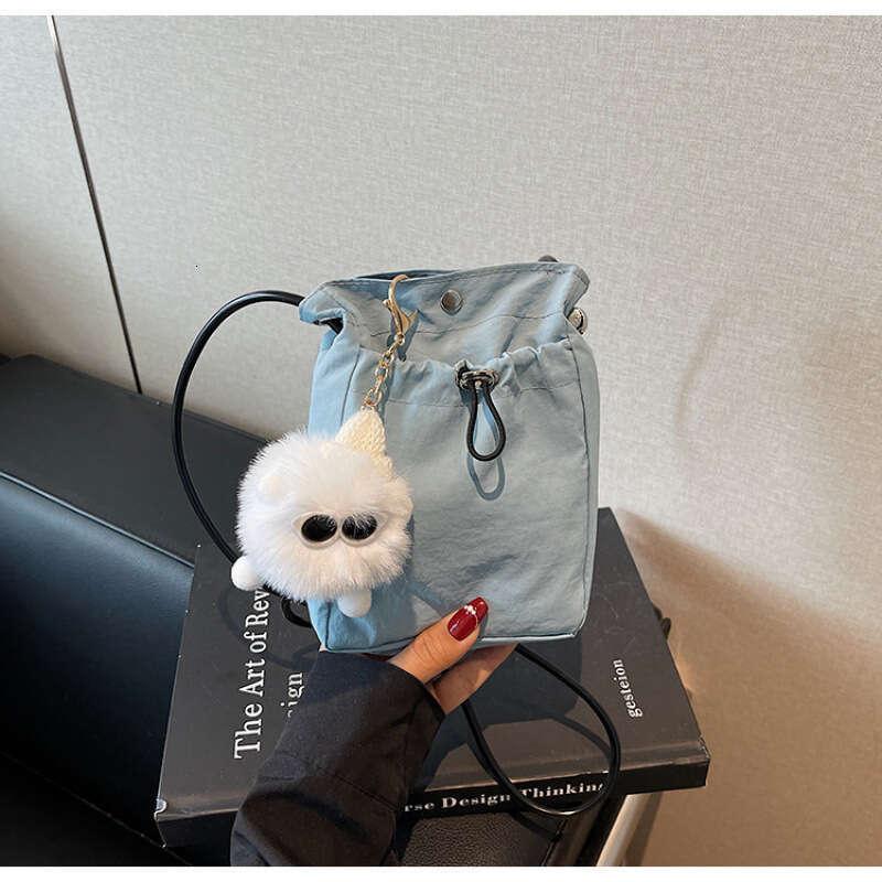 Niche Canvas for Women 2025 New Trendy Fashion Square Versatile Casual Crossbody Small Bag