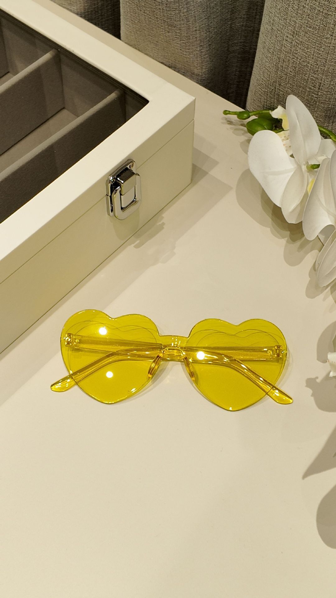Jelly for Women Street Style Trendy Heart Glasses Photo Cute Funny Sunglasses
