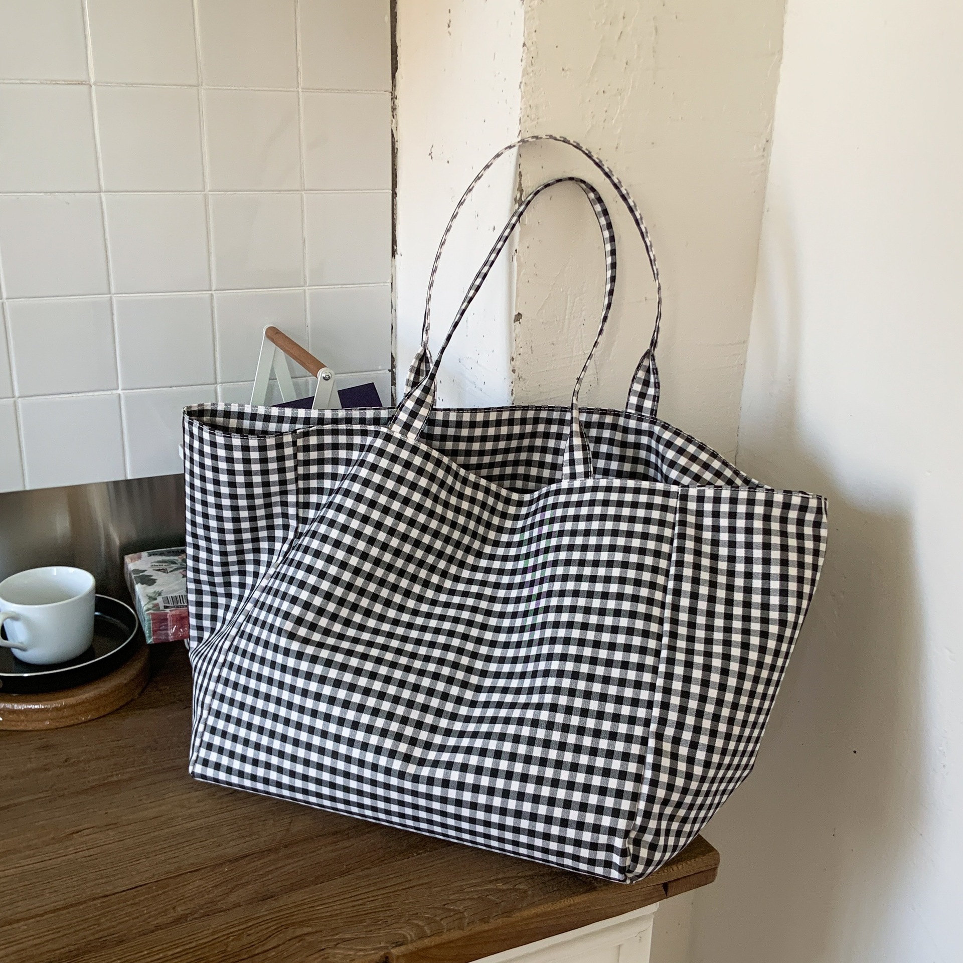 designer Black and White Plaid Canvas Bag Large Capacity Tote Bag for Women Casual Lazy Style Shopping Bag Lightweight Shoulder Bag Large Bag