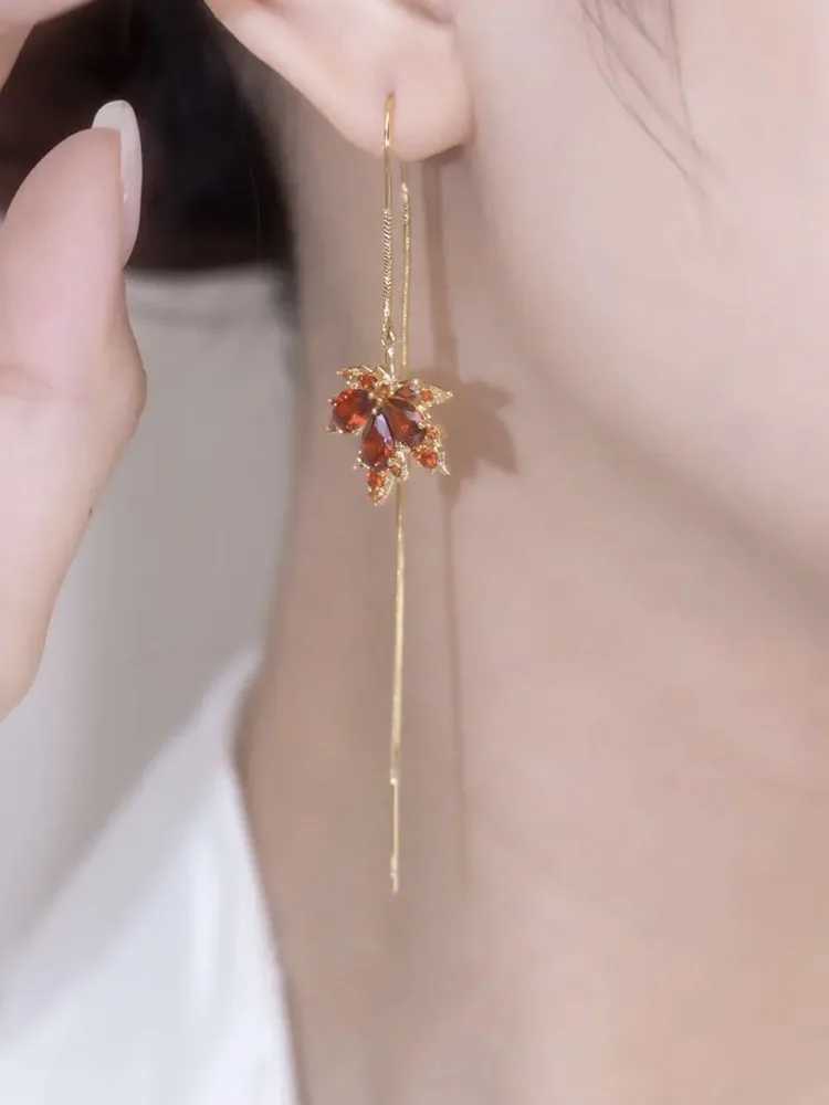 Korea New Fashion Jewelry Orange Zircon Maple Pendant Earrings Necklace Elegant Womens Party Accessories Z250607