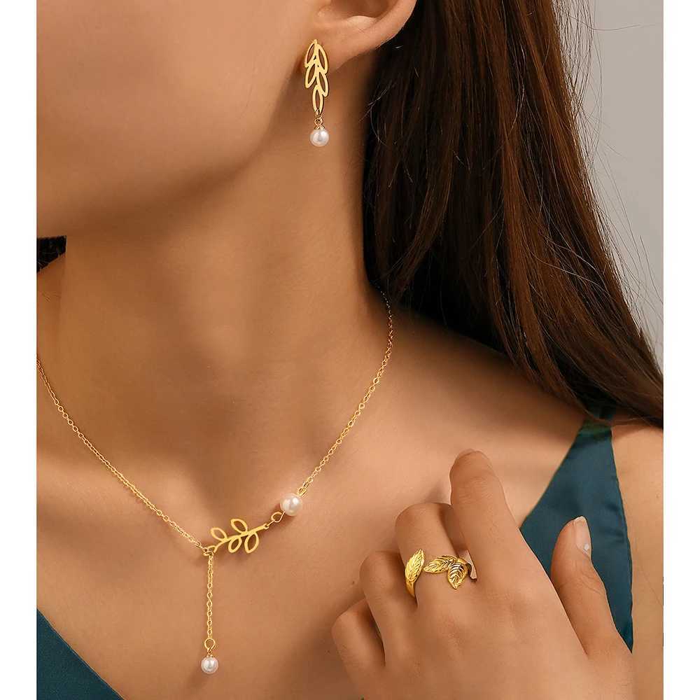 Stainless Steel Jewelry Set Pearl Earrings Pearl Necklace Adjustable Size Ring Jewelry Set For Women New Style Jewelry Z250607