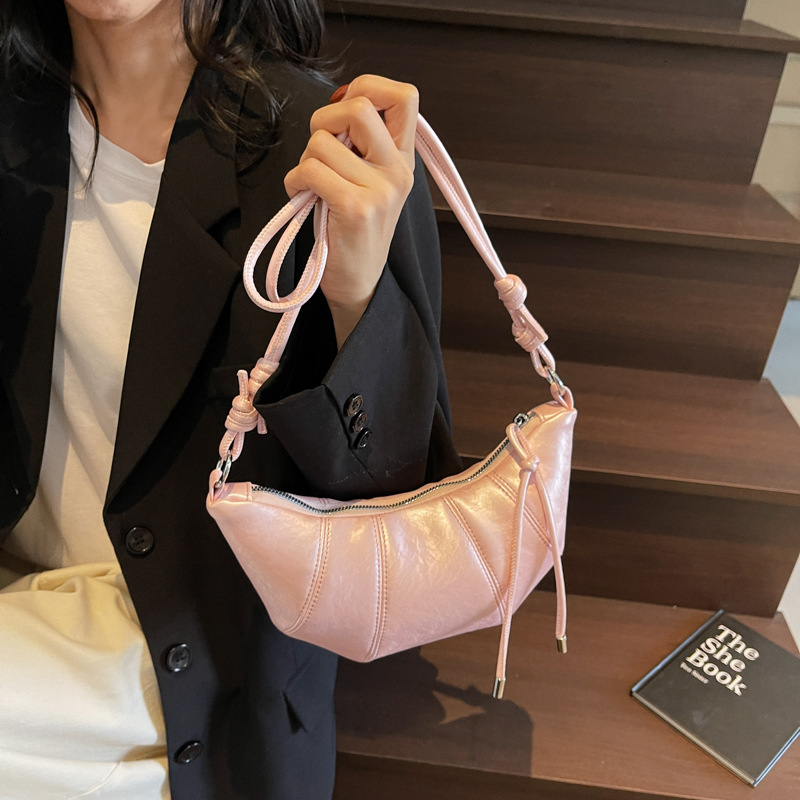 designer Niche Design Croissant Bag 2025 Spring New Fashionable Women's Bag Stylish Splicing Single Shoulder Crossbody Dumpling Bag