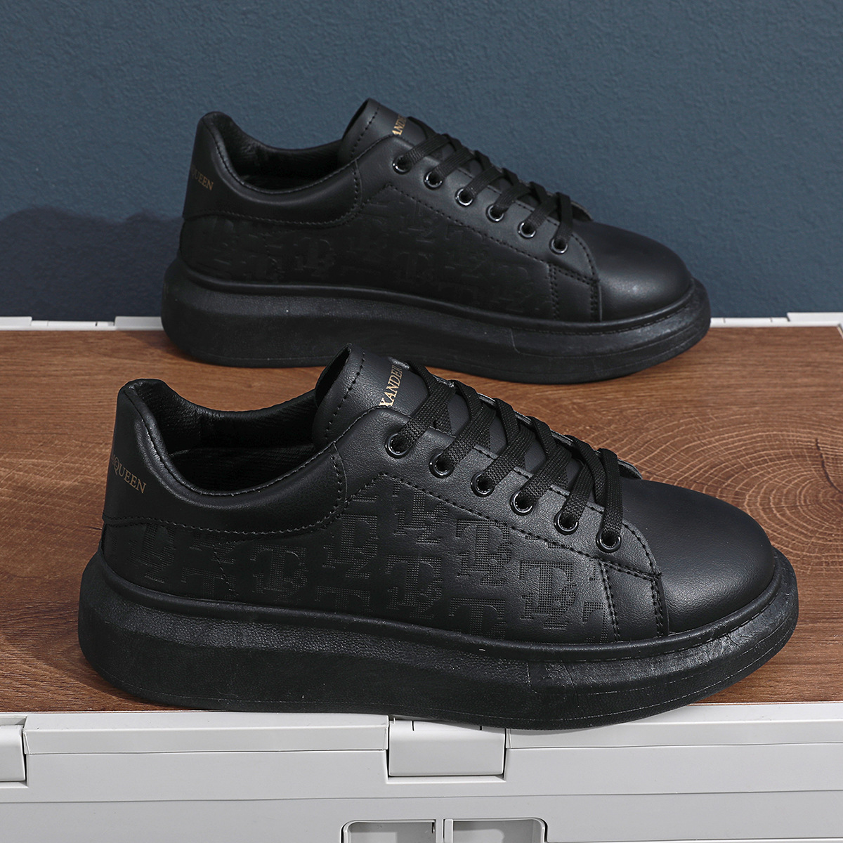 designer men's new outdoor little black shoes, men's casual and fashionable, leather thick-soled, versatile sponge shoes, men's board s