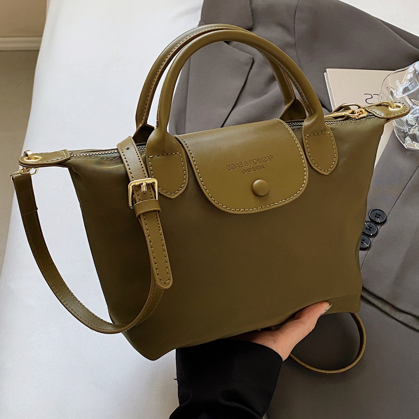 Free Shipping Light Luxury Luxury Casual High-end Bag Women's Designer Bags 2024 New Lightweight Nylon Dumpling Bag Commuter Crossbody Bag