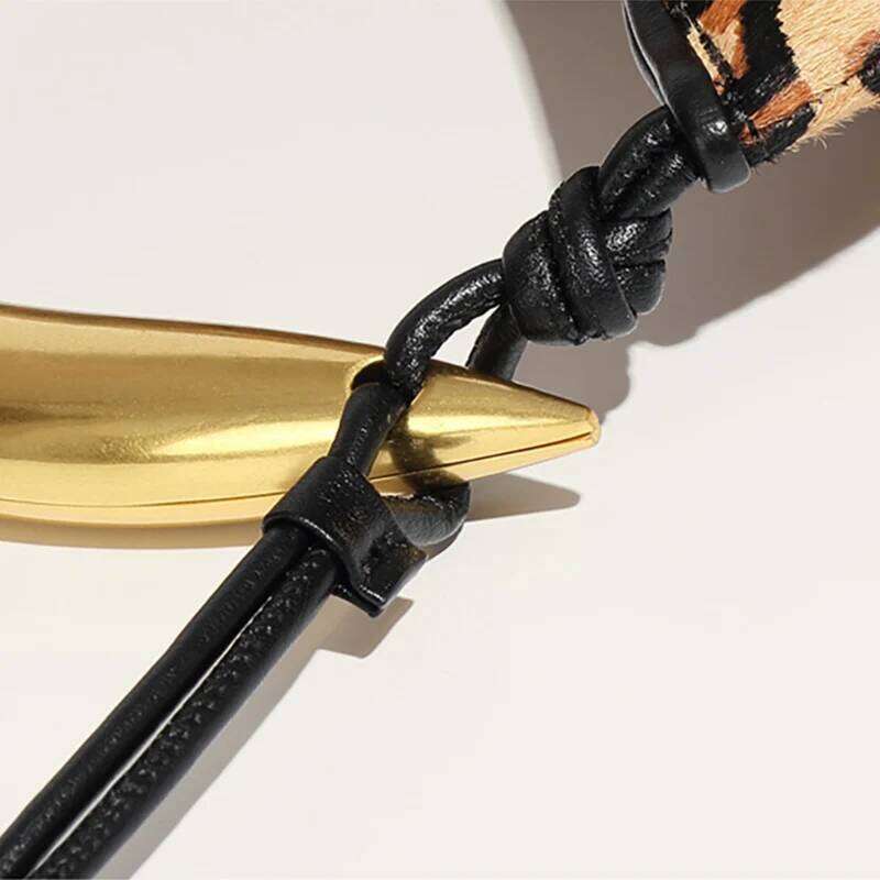 2025 New Women's Bags Genuine Horsehide Shoulder Cows Pattern Detachable Strap Messenger Bag Designer