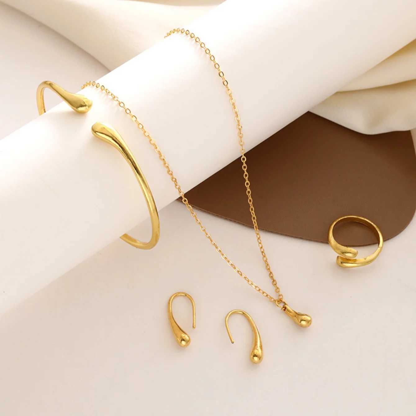 Fashion Teardrop Jewelry Set for Women Simple Ring Necklace Earrings Set Suitable for Engagement Party Gift Jewelry Z250607