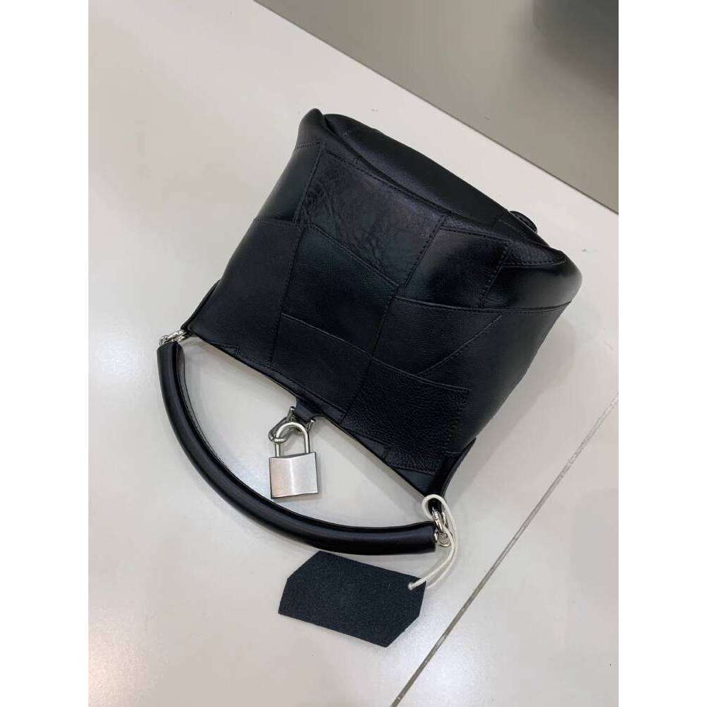 Niche Design Stone Pattern Soft Leather Patchwork Large Gold Lock Bucket Handbag Fashion Versatile Trendy Shoulder Crossbody Women s Bag