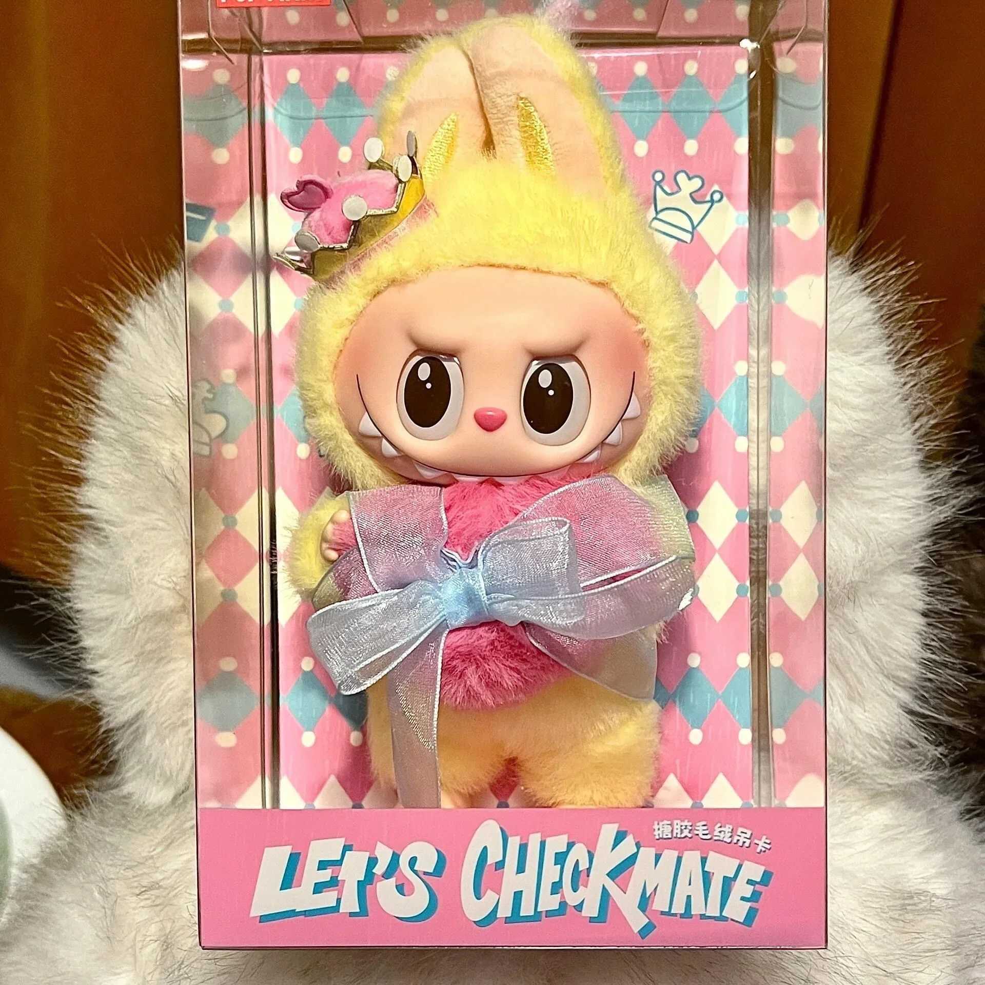 Labubu V3 The Monsters LetS Checkmate Series Vinyl Face Doll Figure Queen Keychain Pendant ValentineS Day Gift 1 1 Replica Z250607