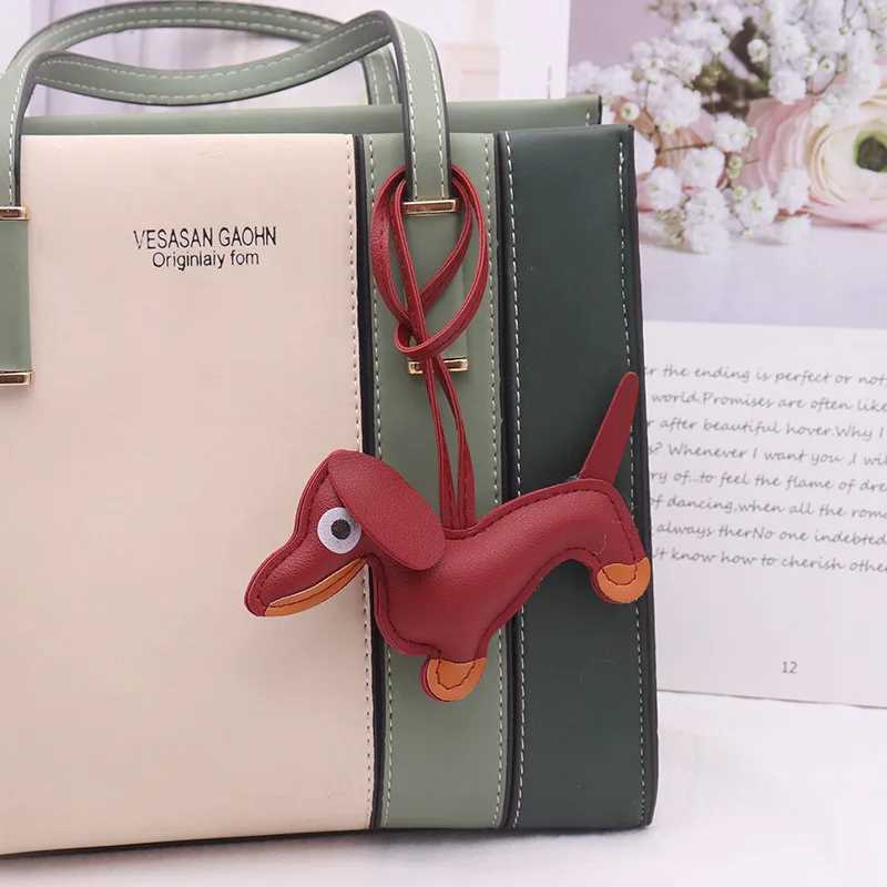 Cute Dachshund Bag Pendant PU Leather Puppy Dog Keychain Sweet Girls Women Bag Phone Pendant Trinket Car Key Ring GiftXJ250607