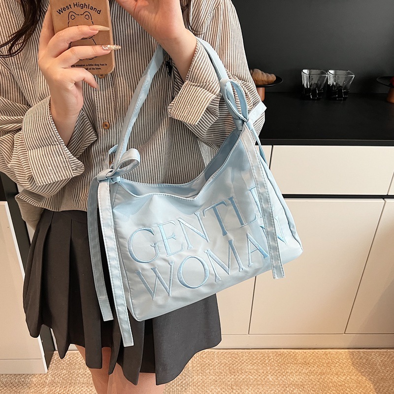 designer Large Capacity Casual Embroidered Letter Shoulder Underarm Bag for Women 2025 New Versatile Commuter Handheld Tote Bag