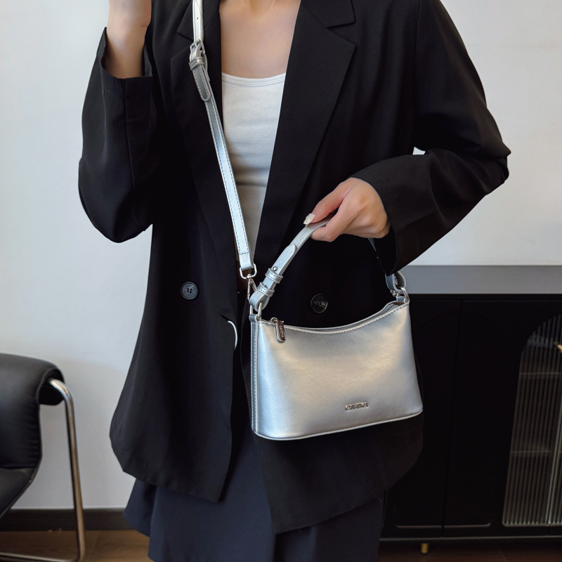 designer High-Quality Niche Bucket Bag 2025 New Women's Fashion Versatile Crossbody Bag Stylish Shoulder Underarm Bag