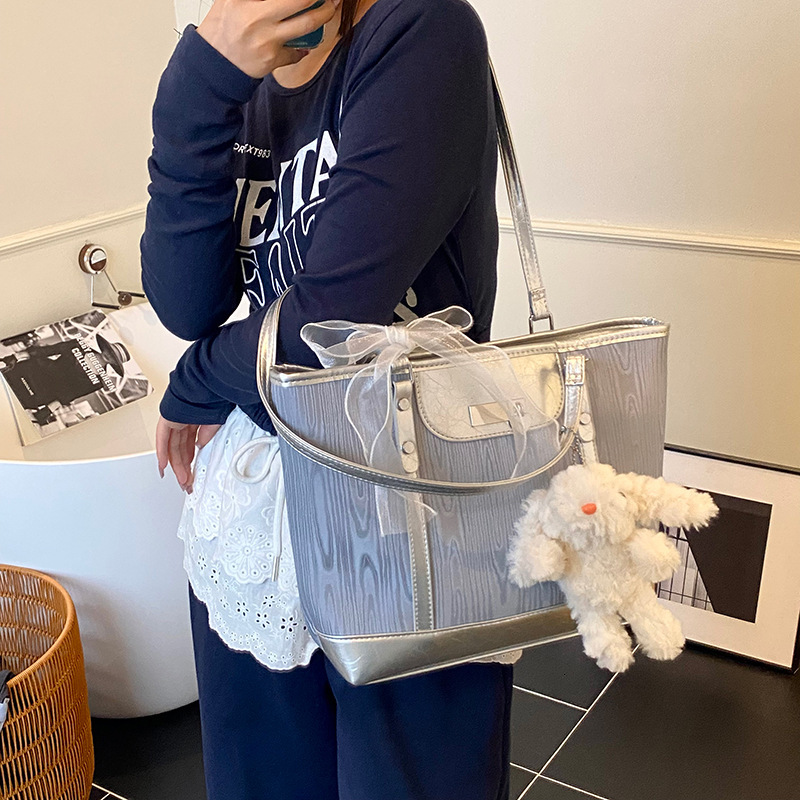 designer High-End Commuter Large Capacity Underarm Bag for Women 2025 New Fashion Versatile Color-Block Shoulder Handbag Tot