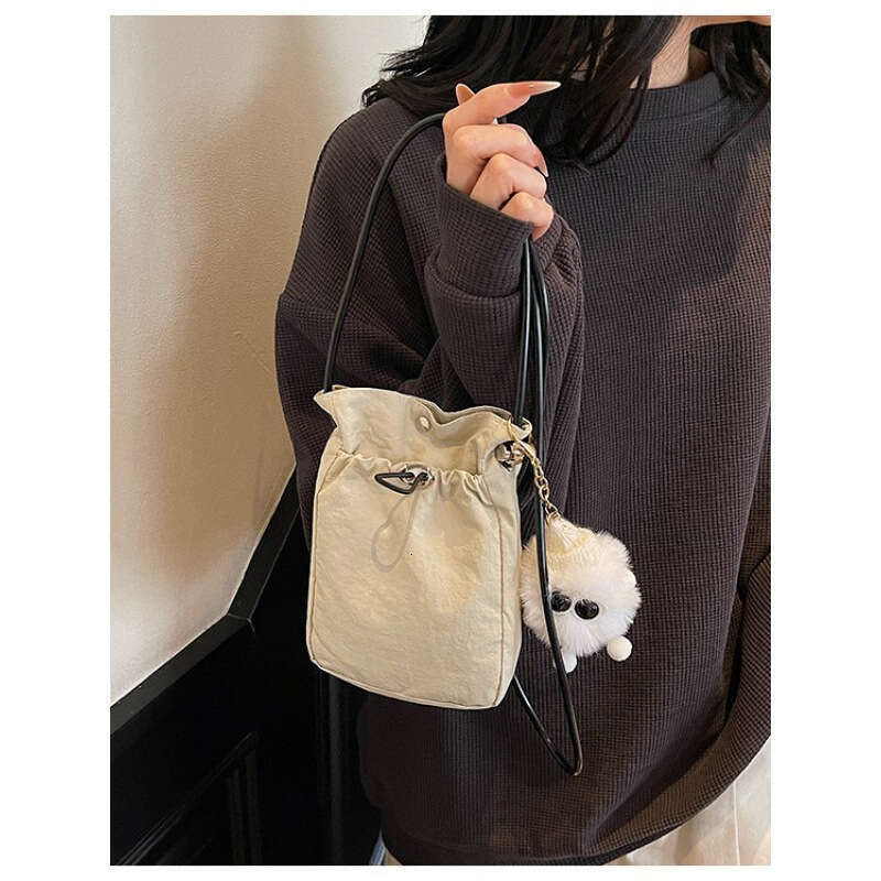 Niche Canvas for Women 2025 New Trendy Fashion Square Versatile Casual Crossbody Small Bag