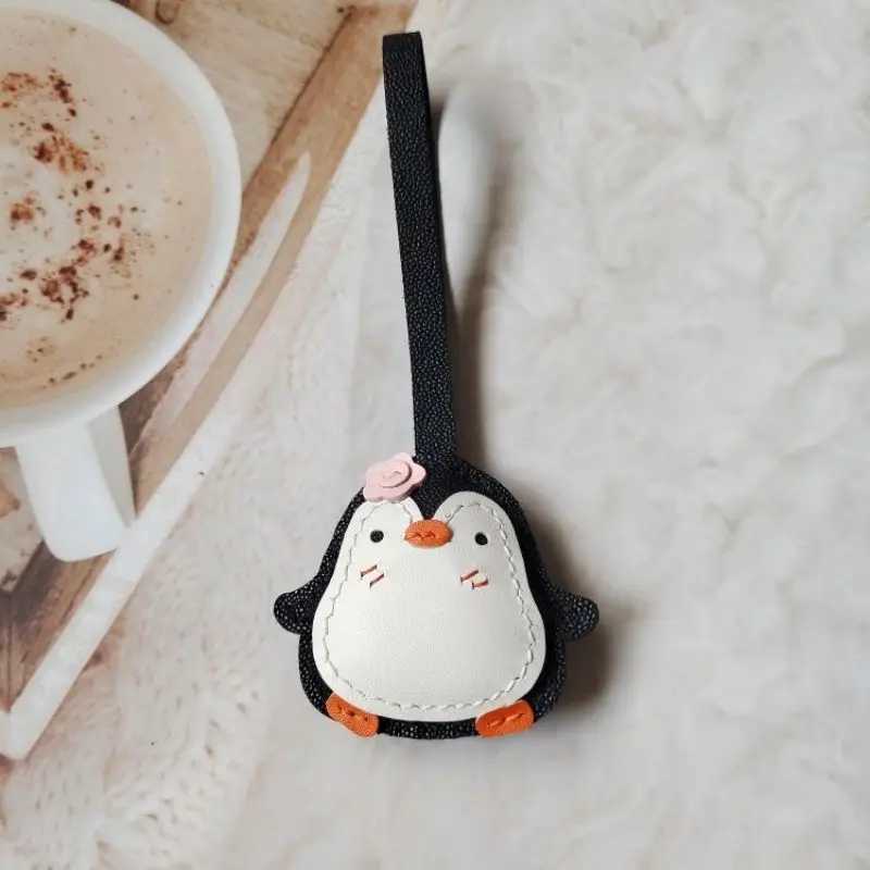 Genuine Leather Penguin Pendant High-grade Keychain Pendant Ruths Same Style Pendant Suitable For Phone Bag Accessories XJ250607