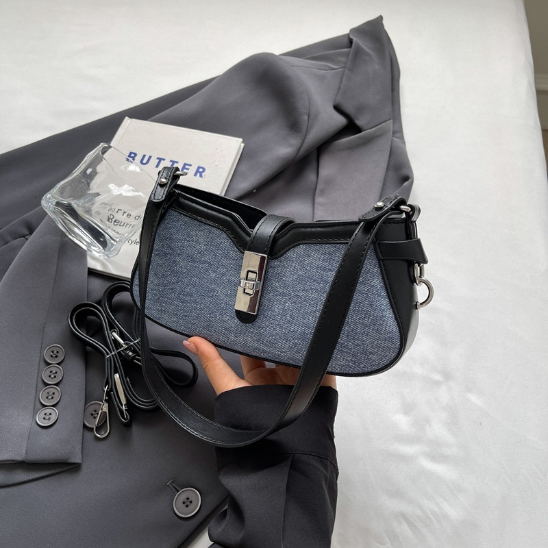 designer High-end Niche Design Bag for Women 2025 New Autumn Versatile Fashion Single Shoulder Underarm Bag Popular Baguette Bag