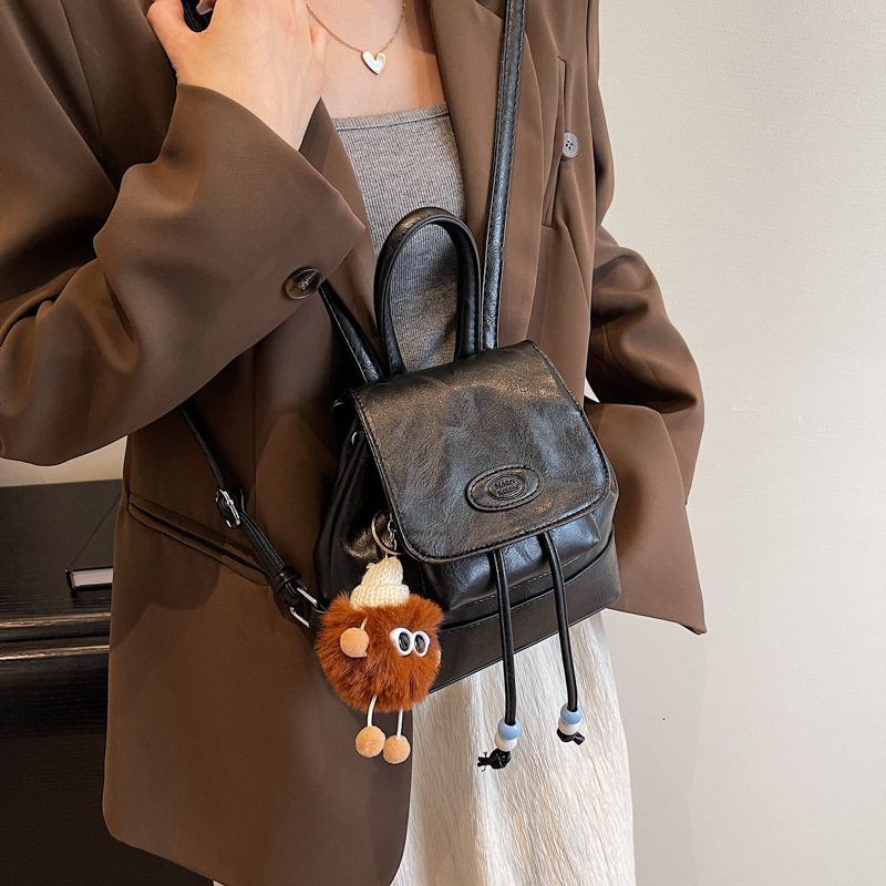 designer Vintage Versatile Denim Patchwork Backpack 2025 Autumn Winter New Trend Simple Casual Student Cute Shoulder Bag