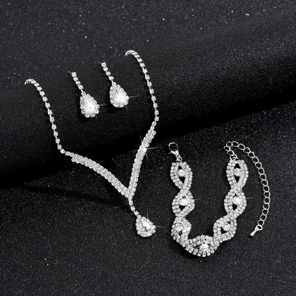 3 Pcs Luxury Rhinestone Bride Jewelry Set for Women Black Water Drop Crystal Earrings Wedding V Necklace Eye Fashion Z250607