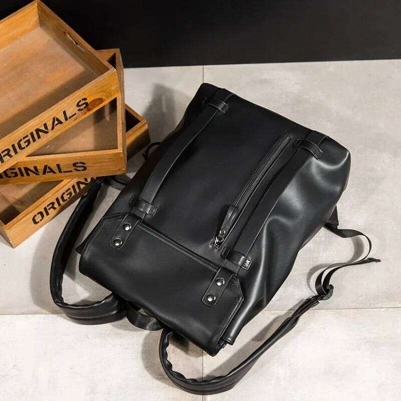 Fashion Men Casual Lightweight Backpack Large-Capacity Men's Backpacks Hand Student School Bags Travel Laptop Bag