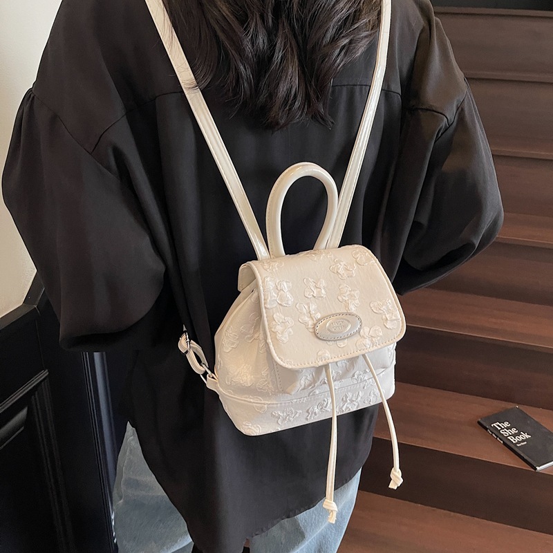 designer Korean Style Simple Backpack 2025 New Model for Female College Students, Compact and Lightweight Backpack with High-Quality Texture, Bucket B