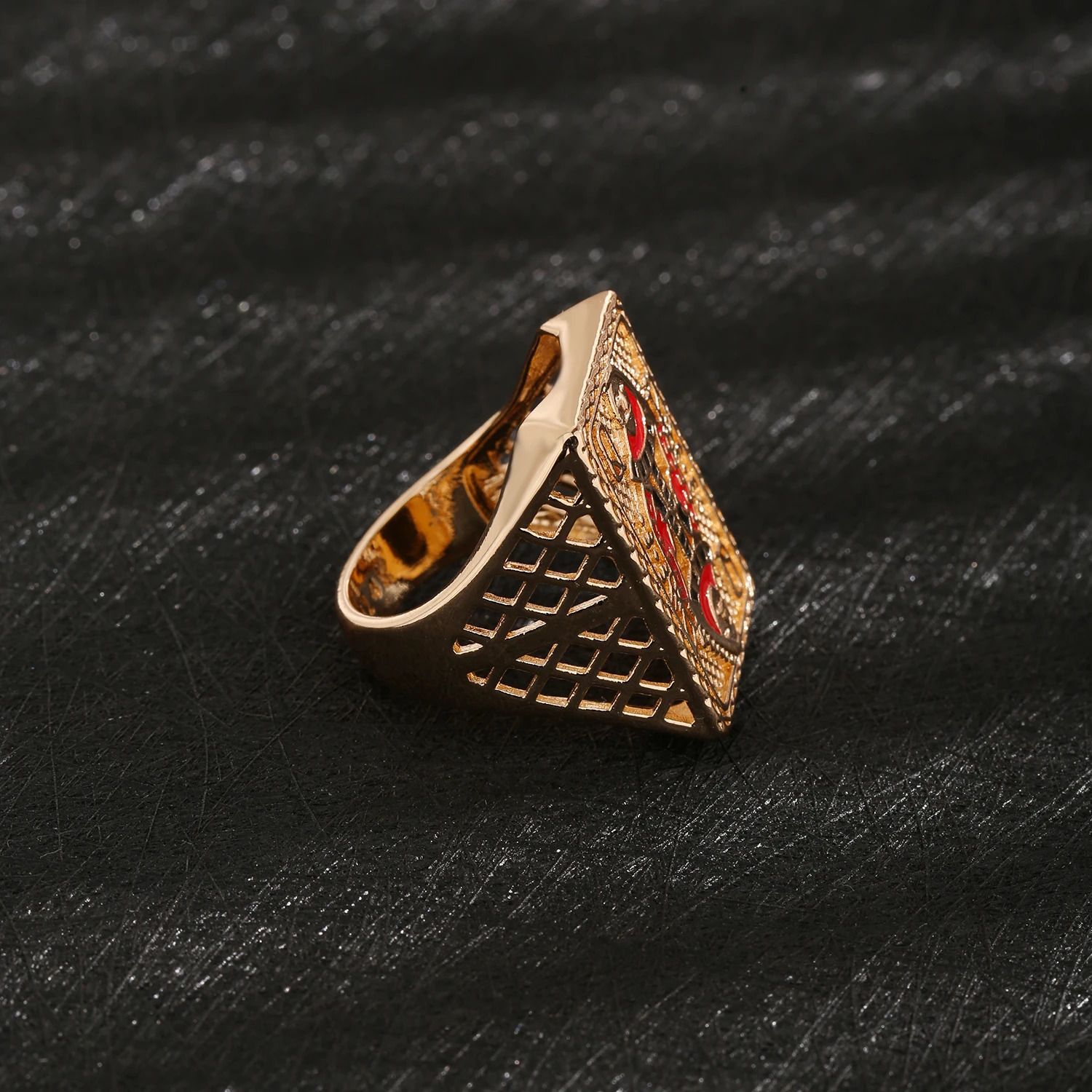 Fashionable mens ring size 8/9/10 gambling zircon brass hip-hop gift for boys playing card ring 250604