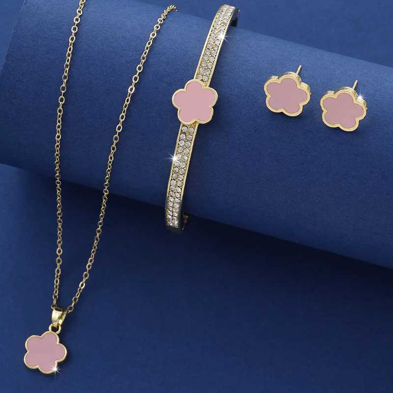 3pcs Five Flower Necklace Earring Set Inlaid Zircon Jewelry Womens Exquisite Gift Party Wedding Accessories Z250607