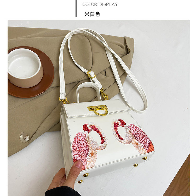 Hot Free Shipping Banquet Package Luxury Fashion Casual Shoulder Bag Saddle Bag Shoulder Handbag Fashionable Letter Daily Flap for Women Designer Shou