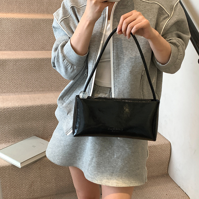 designer Korean Style Niche Simple High-end Handbag for Women 2025 Summer New Trendy Fashion Single Shoulder Underarm Baguette Bag