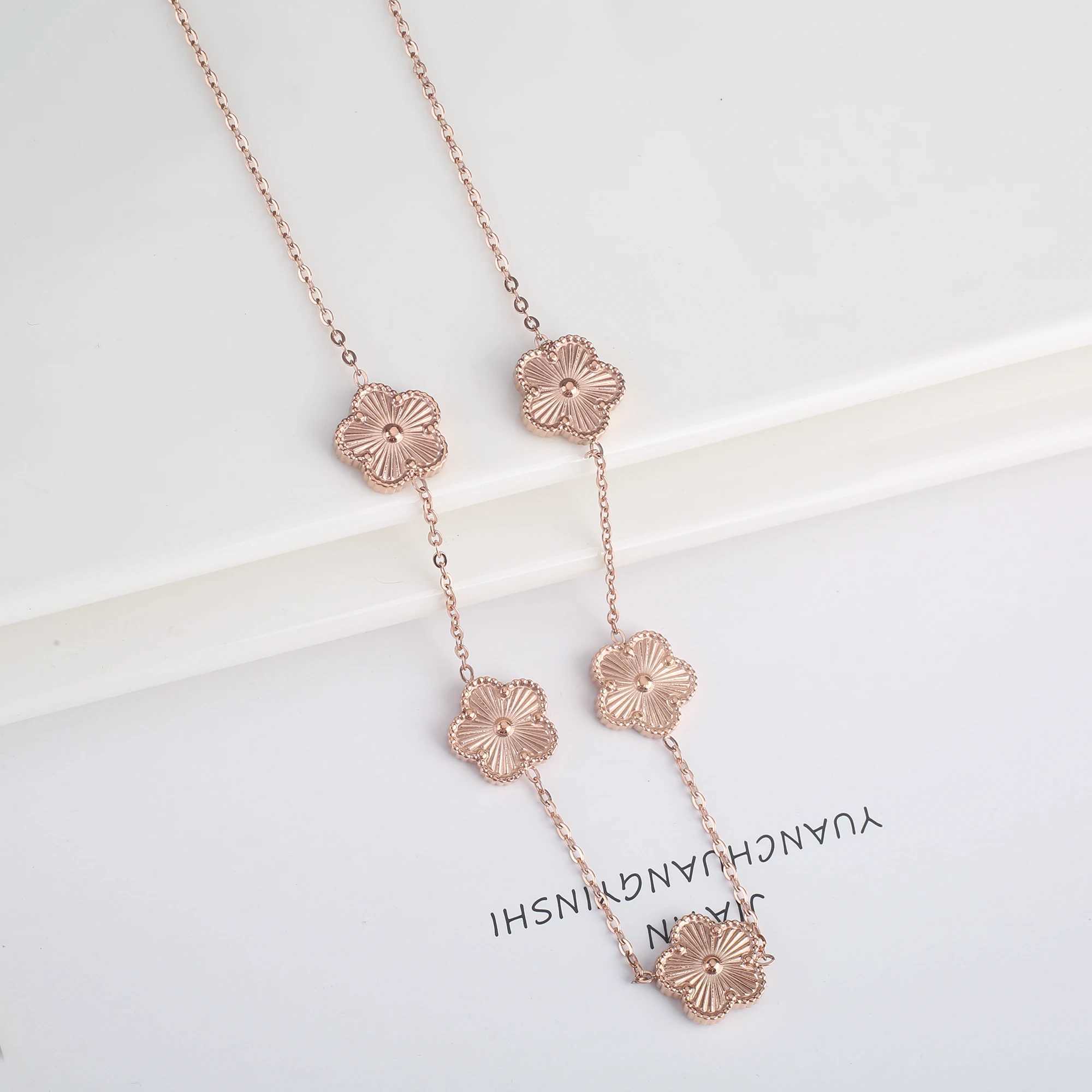 Classic Stainless Steel Metal Laser Five Flower Jewelry Set Necklace Earrings Y2k Style For Women Jewelry Z250607