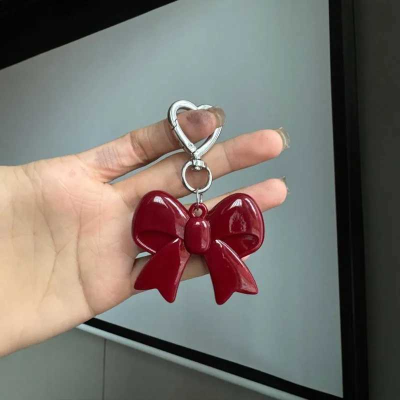 Exquisite Temperament Red Heart Bow Charms Keychain Versatile Phone Pendant Fashion Backpack Hanging Ornament Accessories Gifts XJ250607