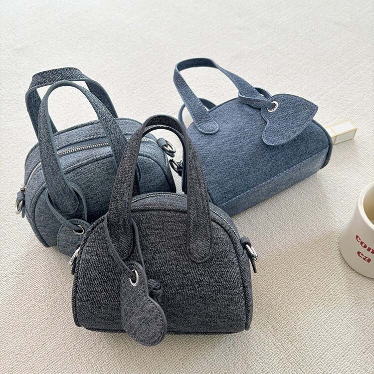 Top quality Brand High Quality New Style Heart Bag High-Quality Women 2025 New Niche High-End Denim Handbag Crossbody Bag New Free Delivery Designer B
