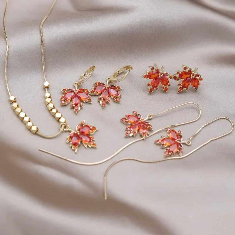 Korea New Fashion Jewelry Orange Zircon Maple Pendant Earrings Necklace Elegant Womens Party Accessories Z250607