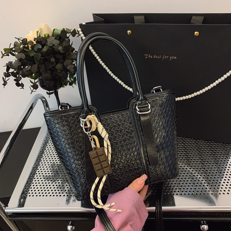 designer High-end Handheld Bucket Bag for Women 2025 New Korean Fashion Single Shoulder Bag Niche Simple Casual W