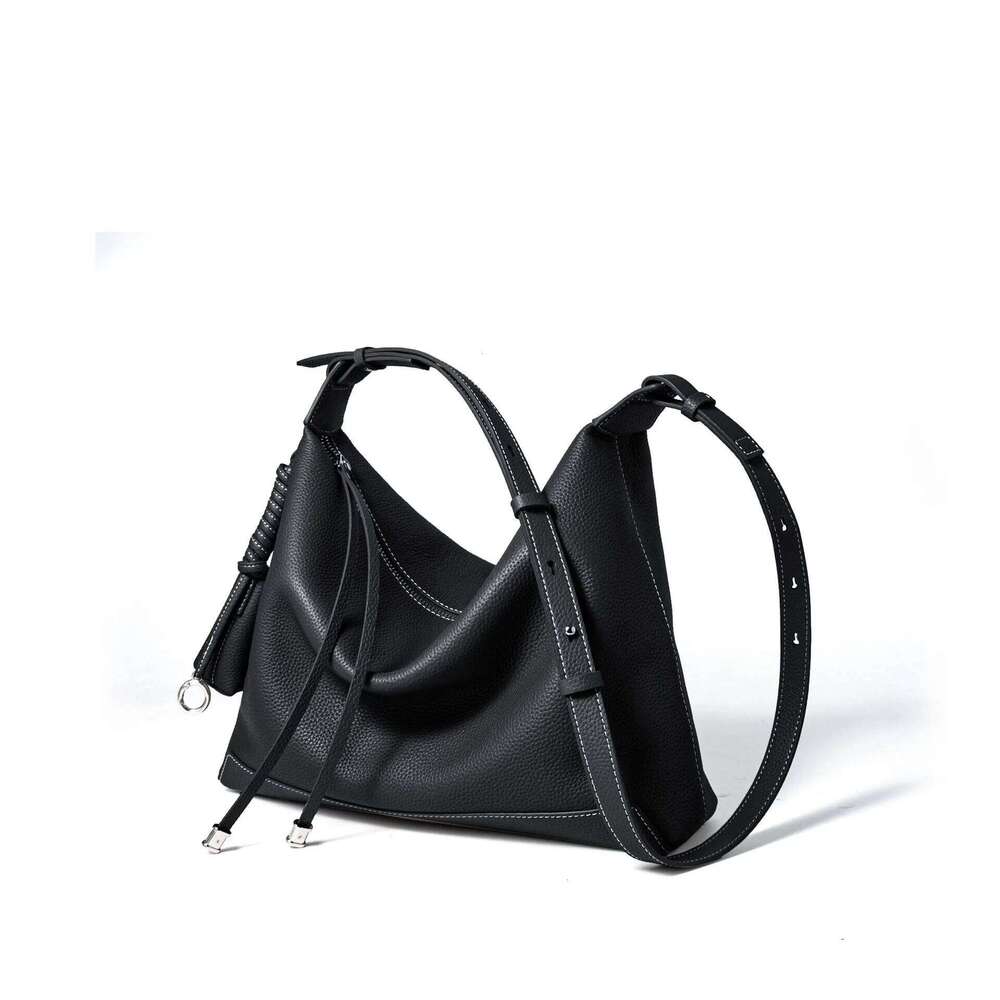 Single Shoulder Underarm New Large Capacity Tote Senior Sense Casual Fashion Women's Bag