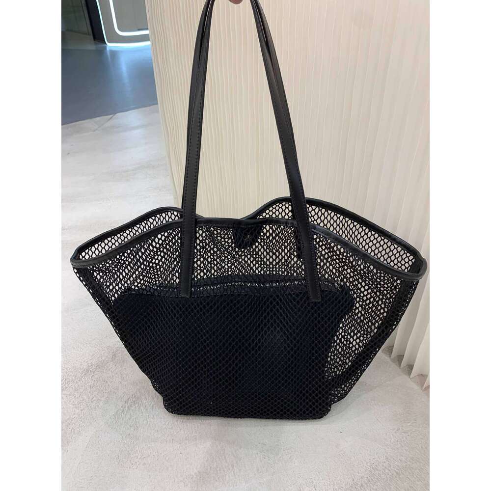Beach Lazy Style Mesh Tote for Women Commuting Large Capacity Travel Shoulder Bag
