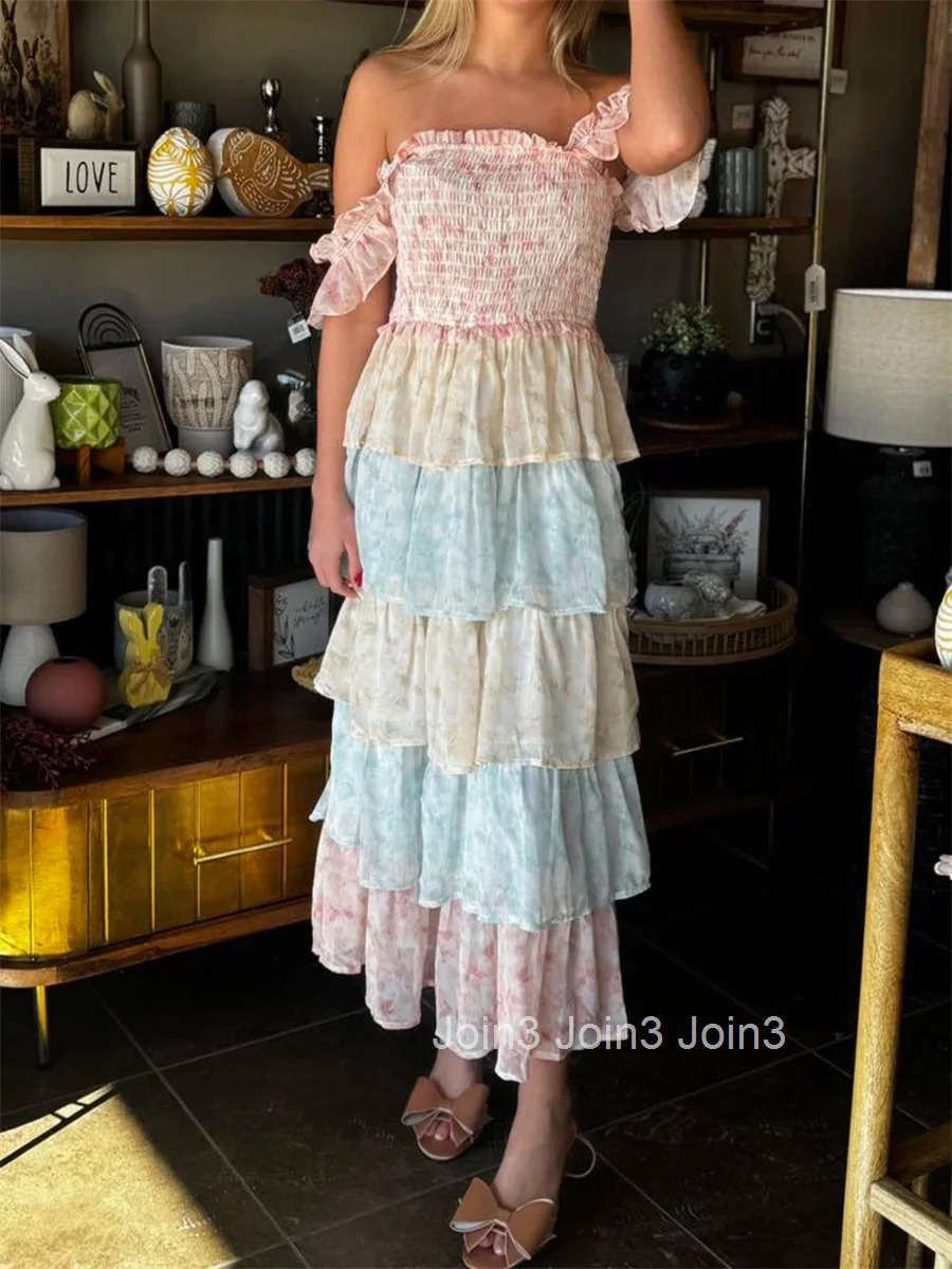 Womens Elegant Floral Print Chiffon Maxi Dress with Spaghetti Straps and A-line Silhouette for Summer Beach Wedding Party