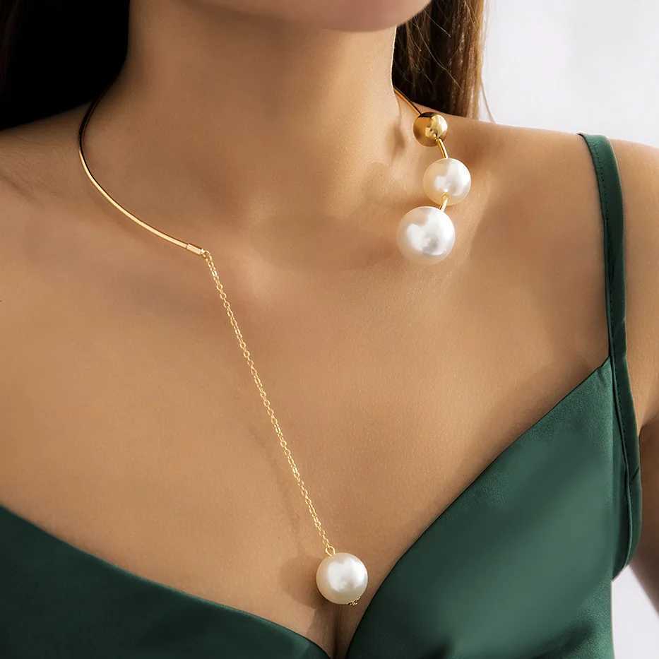 New minimalist and personalized round bead collarbone opening necklace with a cool style imitation pearl necklace earring set Z250607