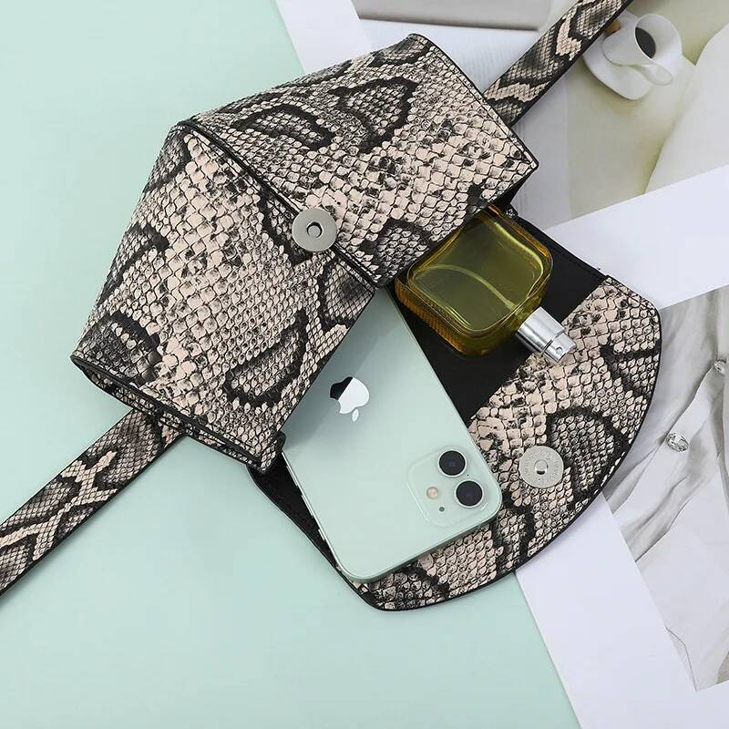 New Brand Peach Heart Waist Bags for Women Summer Chest Cute Purse Belt Bag Designer Fanny Pack Female W