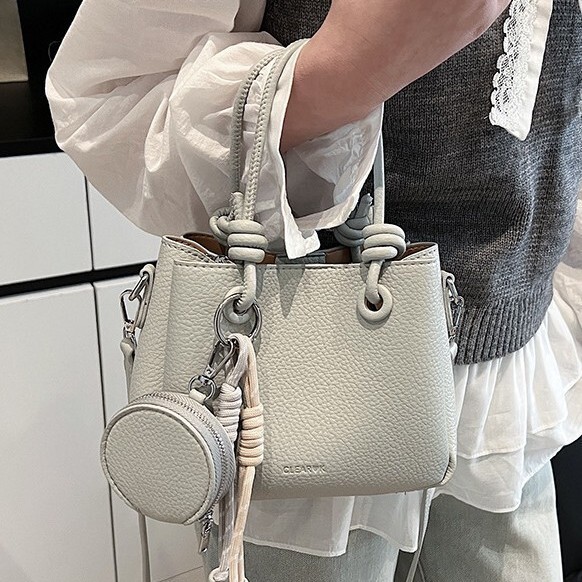 Luxury Brand Designer Bag Women's Bag 2025 Spring Summer New Trendy Fashion Single Shoulder Crossbody Bag Large Capacity Versatile Retro Korean S