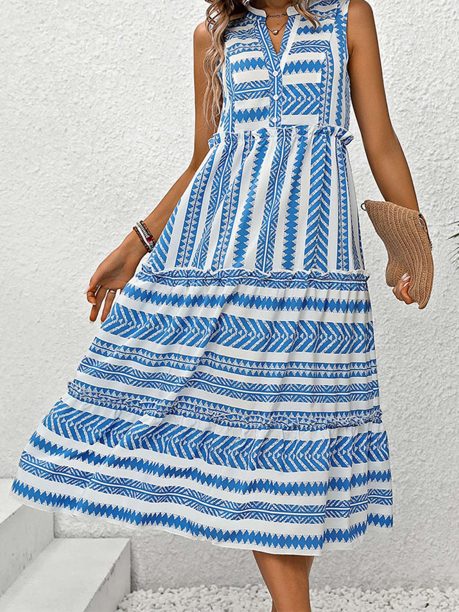 Elegant Floral Print Sleeveless Dress with V-neck and Button Detail for Womens Summer Beach Party or Streetwear Club