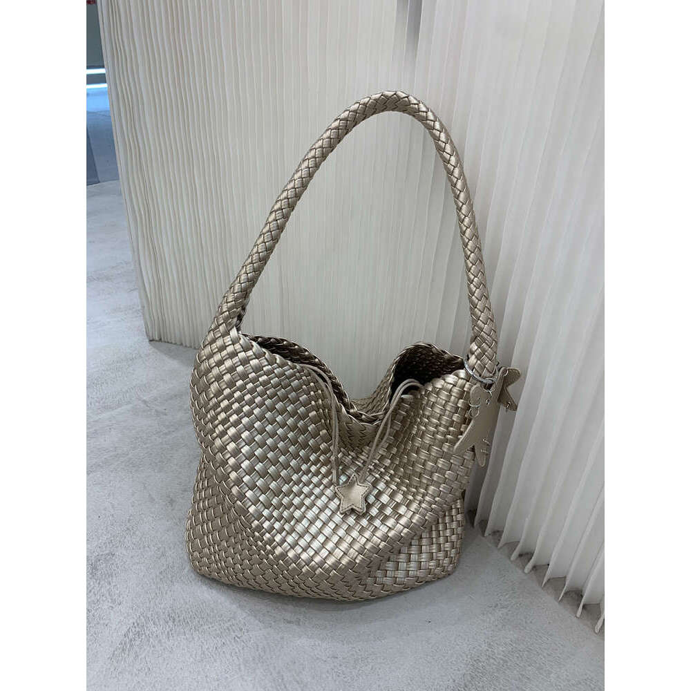 Design Spring Summer Champagne Color Woven Tote Large Capacity Commuter Handbag Shoulder Bag Women Fashion