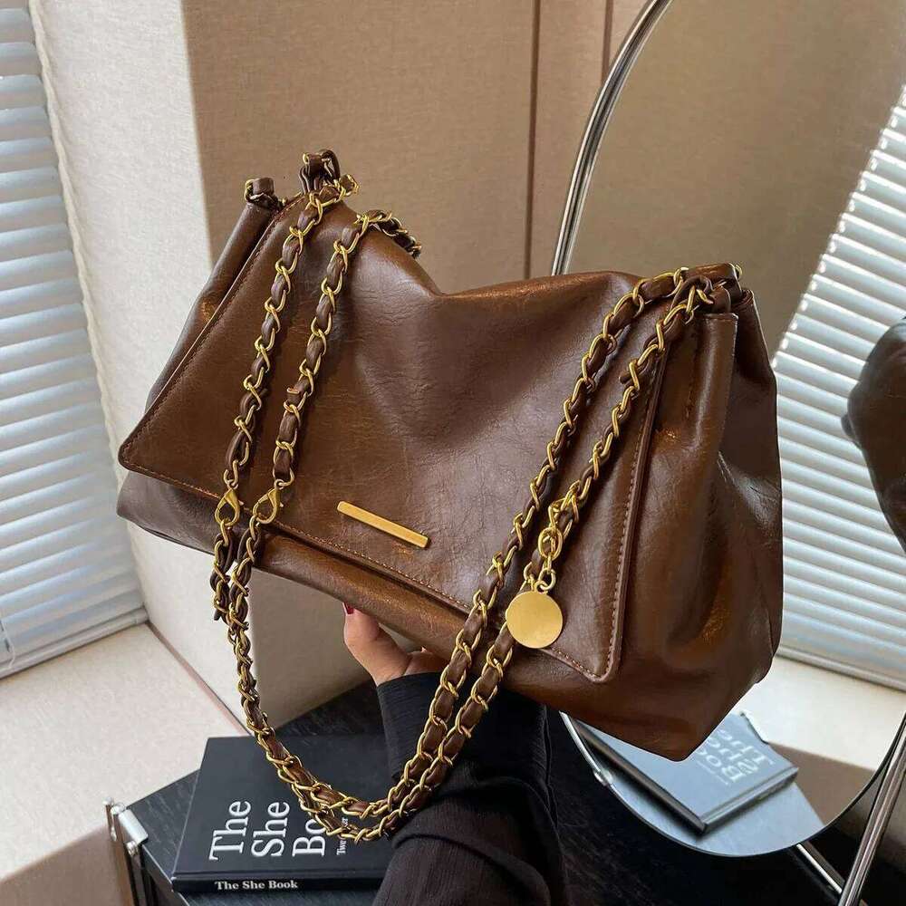 Retro fashion large capacity armpit tote spring summer simple chain shoulder diagonal cross women s bag