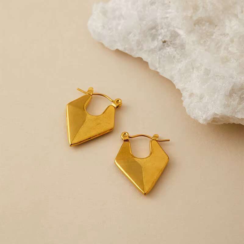 Hot Sale New Bohemian Style Stainless Steel Waterproof Earrings Plated With 18K Gold Non Fading Small Huggie Earrings for Women